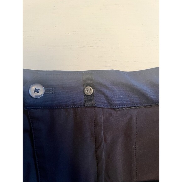 Lululemon Men’s 32 ABC Classic-Fit Shorts Warpstreme Navy‎ - Picture 3 of 3